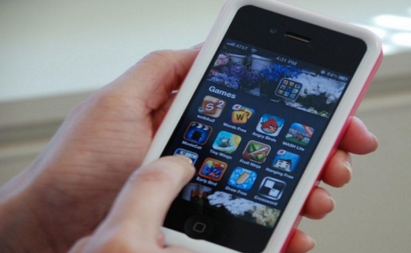 iOS and Android Devices Hit Record Number of Activations on Christmas