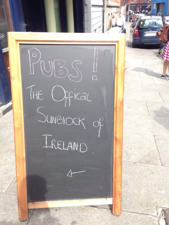 great-funny-bar-signs-18
