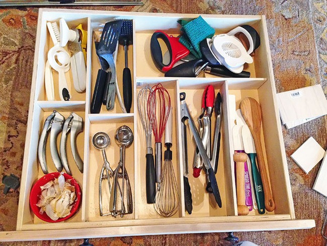 20. Customise your drawer for keeping the mess out of it