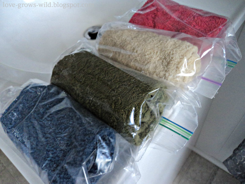 Very Innovative Uses of the Ziplock Bags. You will Stop Throwing them