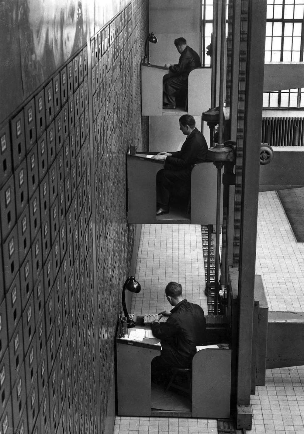 Elevator desks in Prague, 1937