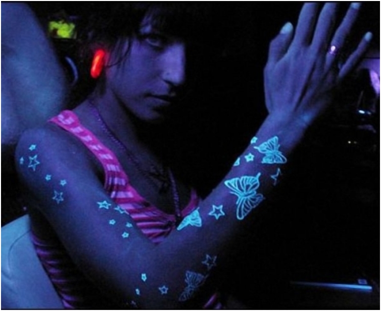glowing-butterfly-tattoo