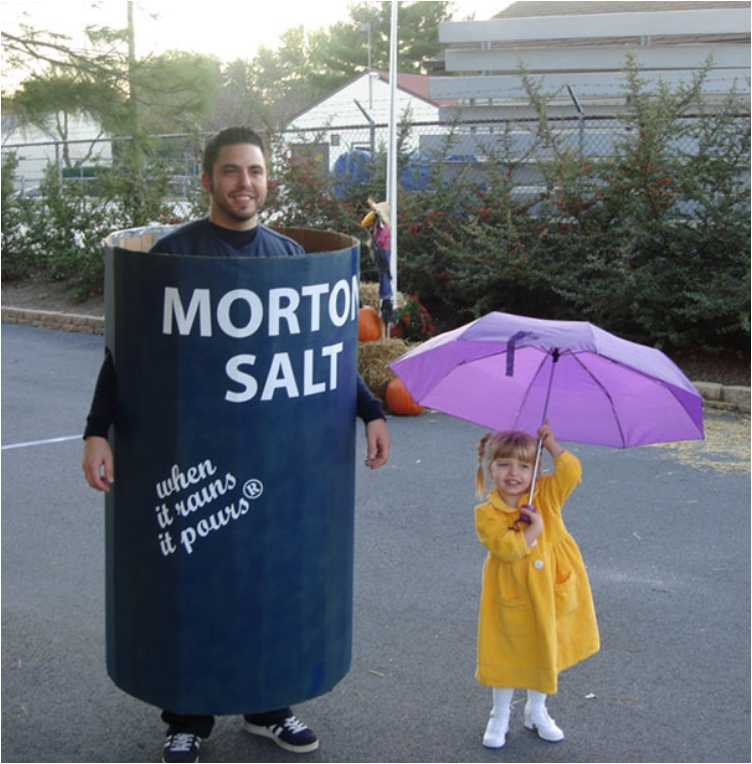 father-daughter-halloween-costumes-ideas-24-5805dd81c5d9a__605