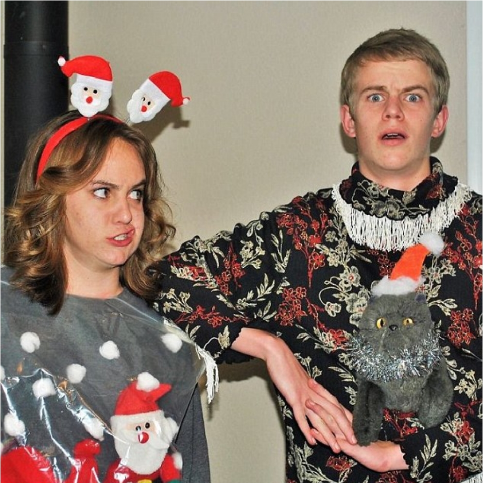 2f66ba8000000578-3363106-putting_in_the_effort_because_ugly_christmas_sweaters_are_so_pop-a-5_1450301902065