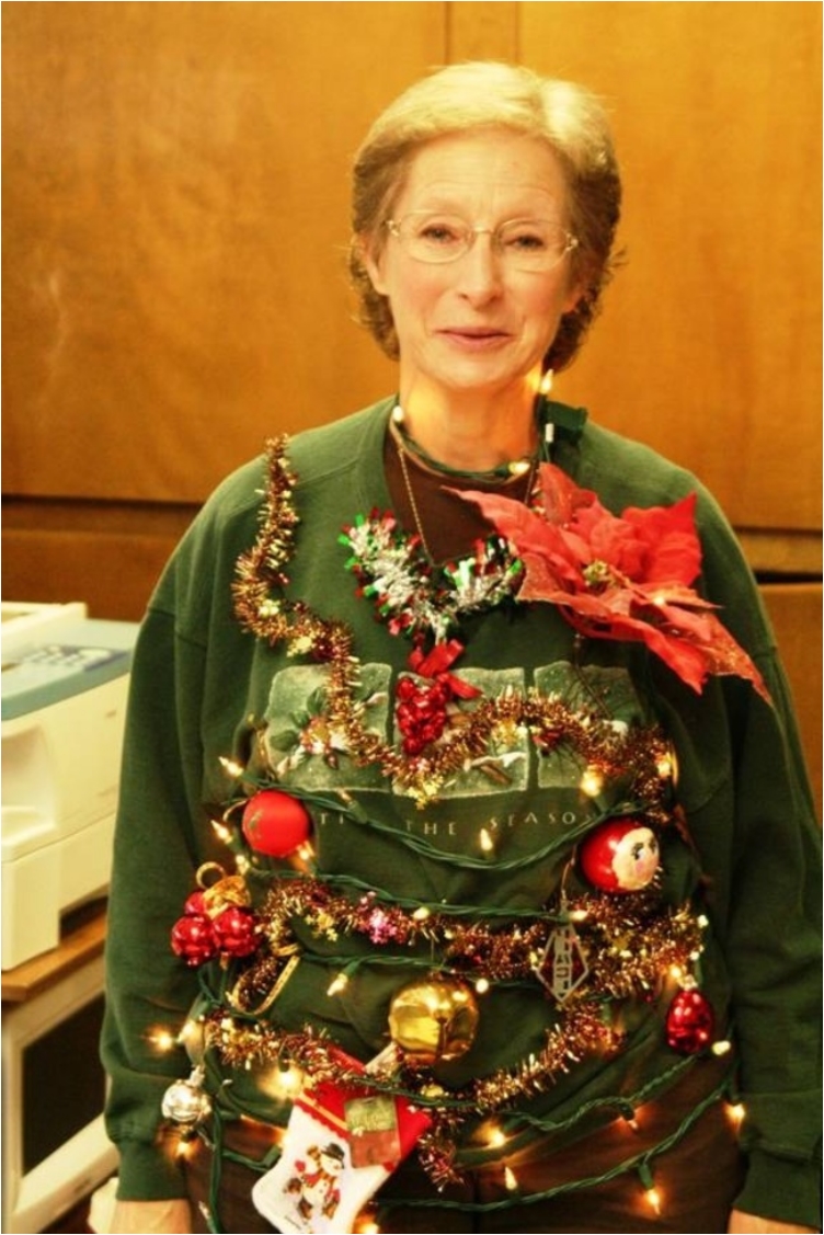 worst-christmas-jumpers-emgn7