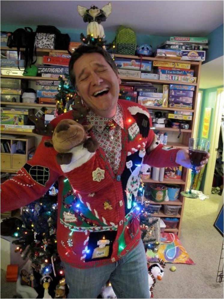 hilarious-awful-win-ugly-christmas-sweaters-funny-photos3