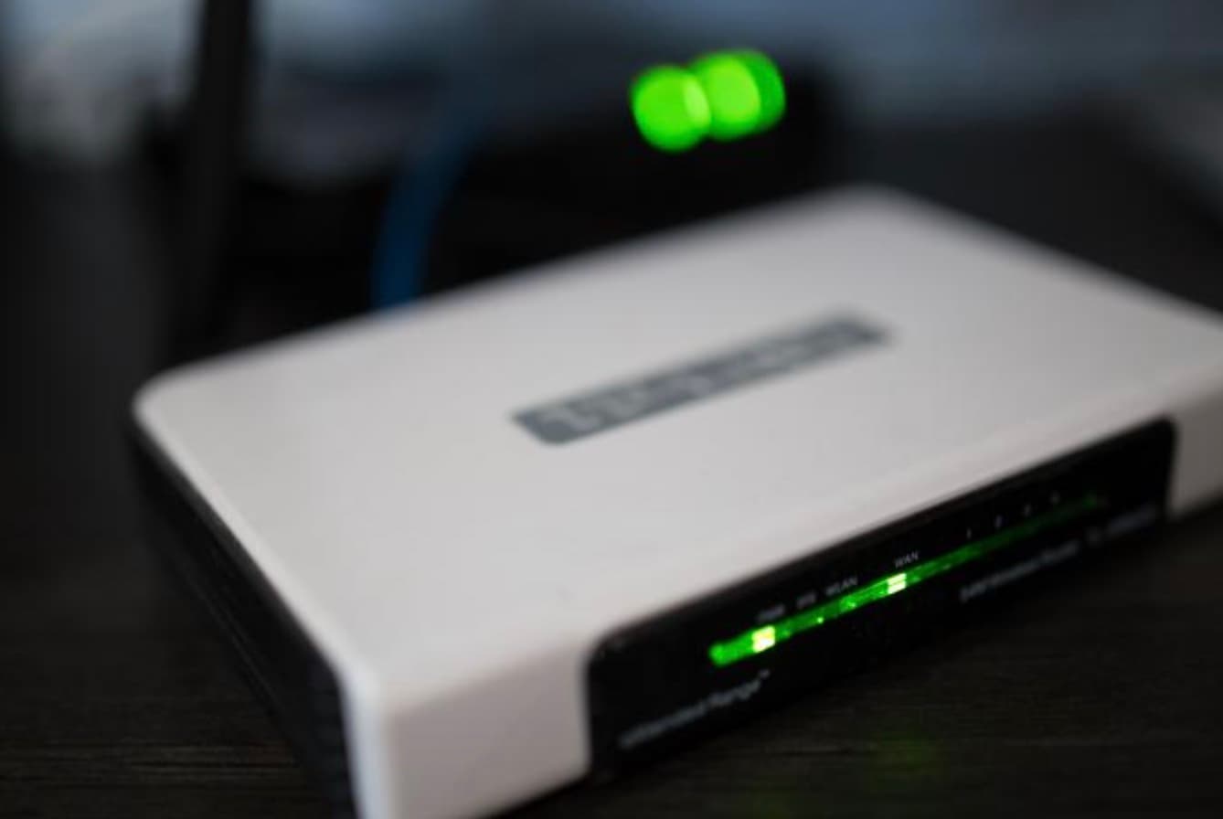 Connecting to the internet using your WiFi router