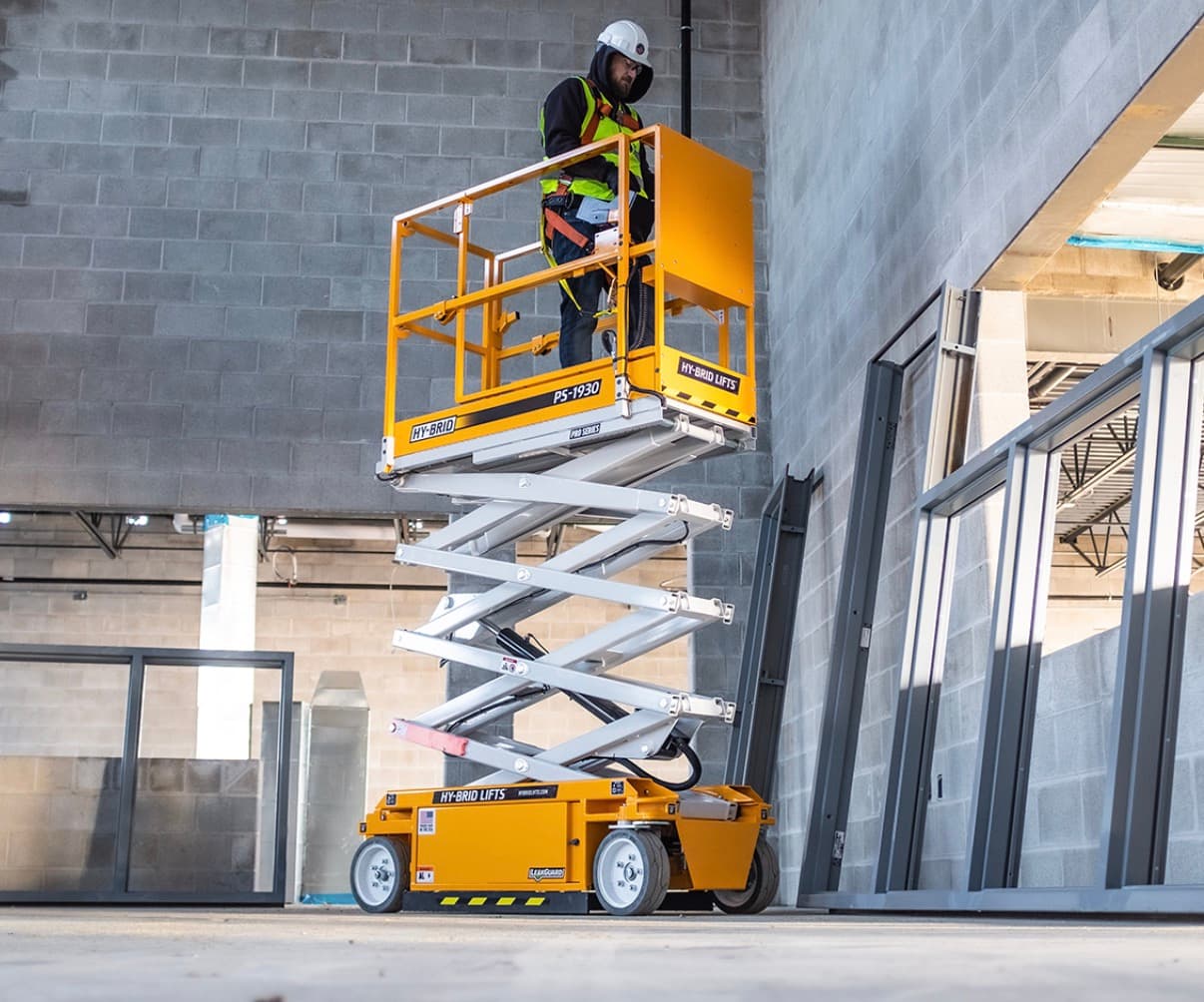 Hiring a Scissor Lift for Your Trade or Business