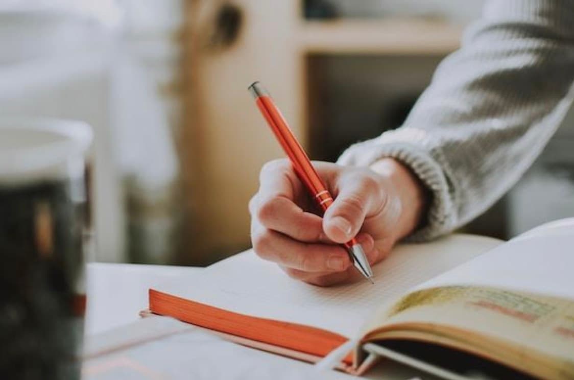 6 Easy Essay Tips for Students to Shine