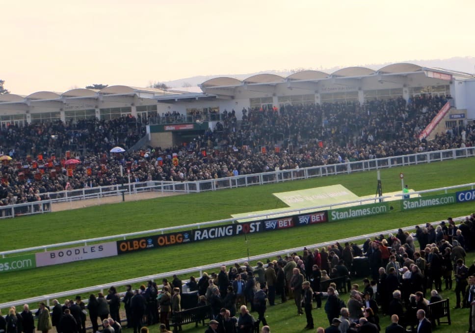 The Most Memorable Cheltenham Cup Moments
