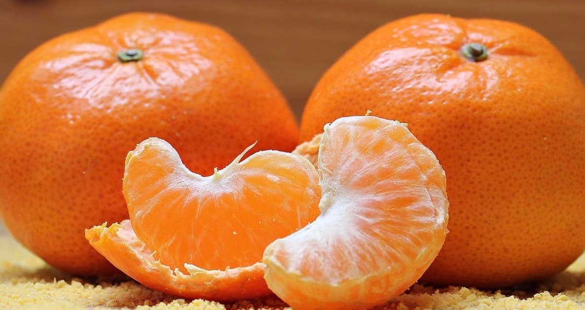 4 Bold Colour Palettes Featuring Tangerine for Your Bedroom