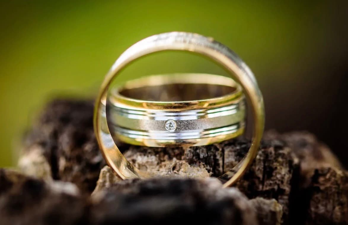 How to Balance Style and Budget When Buying an Engagement Ring