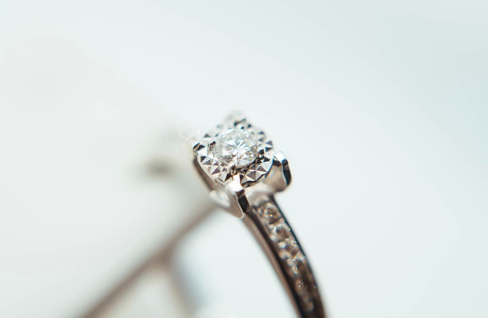 The Rise of Lab-Created Diamonds: A Modern Trend in Jewelry