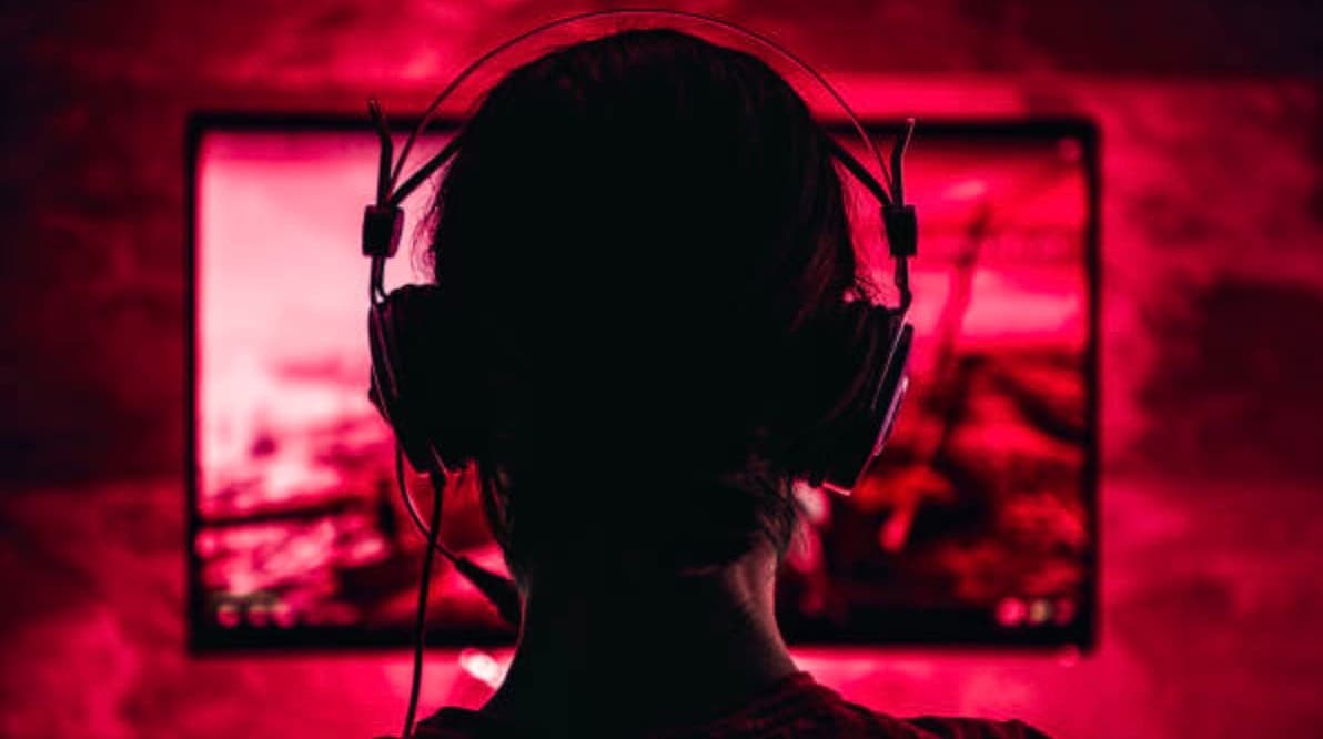 The Impact of Mobile Technology on Online Gaming Accessibility