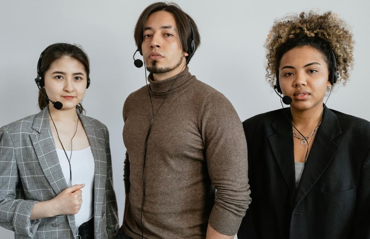 6 Top Reasons to Invest in an Answering Service for Your Business