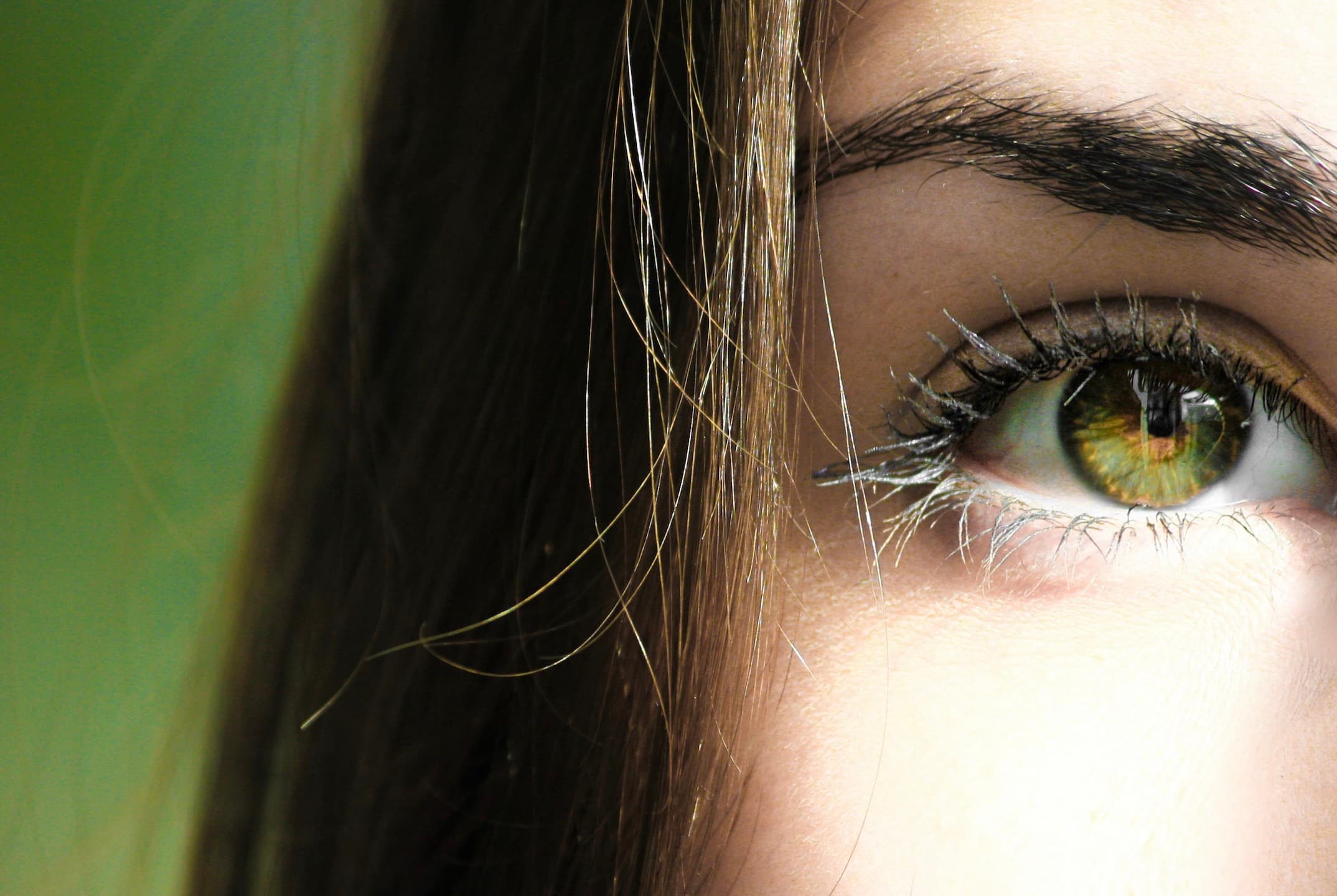 A Comprehensive Guide to Choosing the Right Contact Lenses for Your Lifestyle