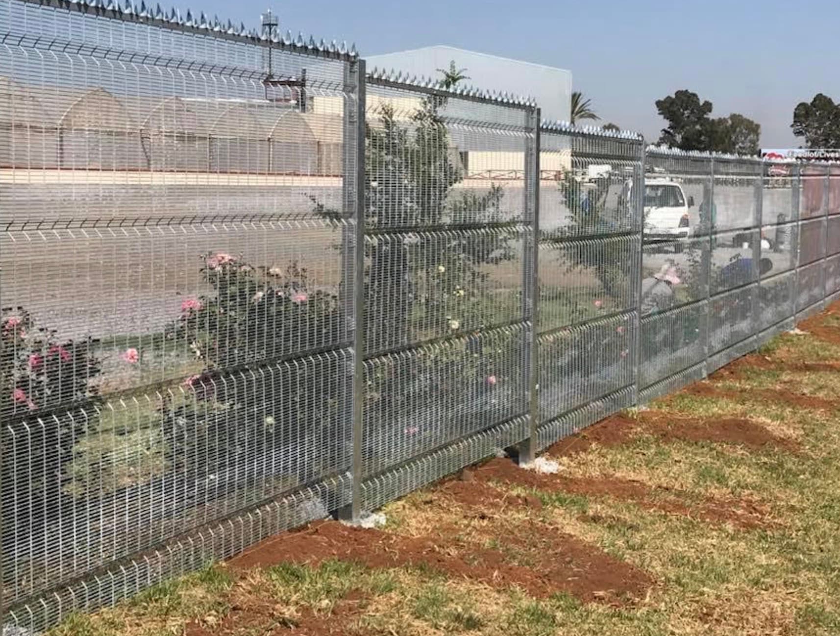Why Clear View Fencing Is Ideal for Urban Areas: Security Without the Clutter