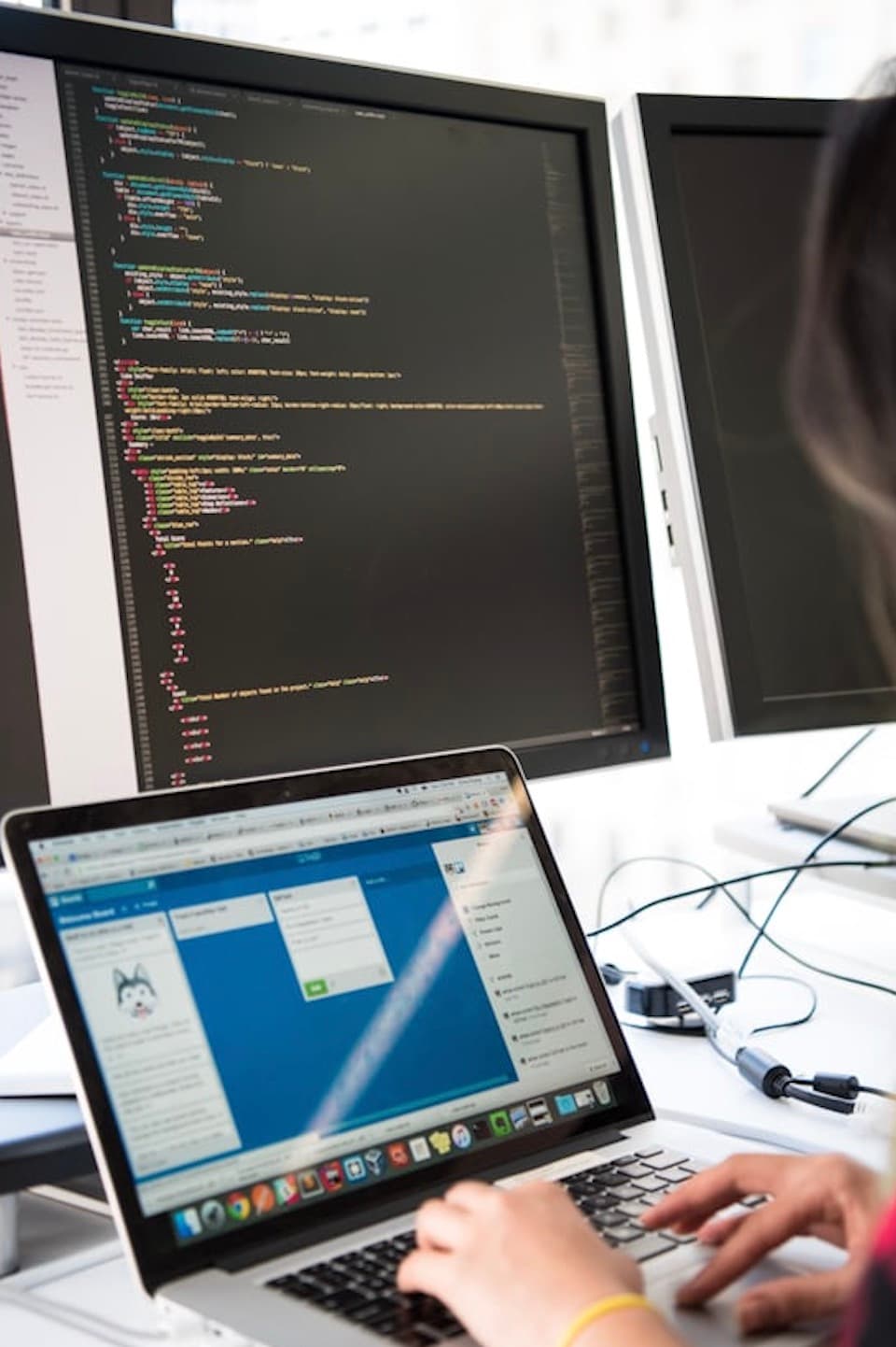 How Businesses Can Streamline Operations with Customized IT Solutions