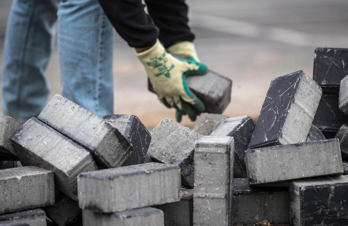 HR’s Role in Facilitating Concrete Grinding Equipment Procurement for Business Needs