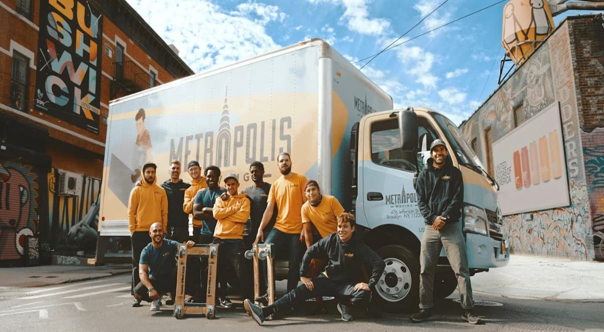 From Heavy Lifting to Logistics: The Perks of a Pro Moving Team