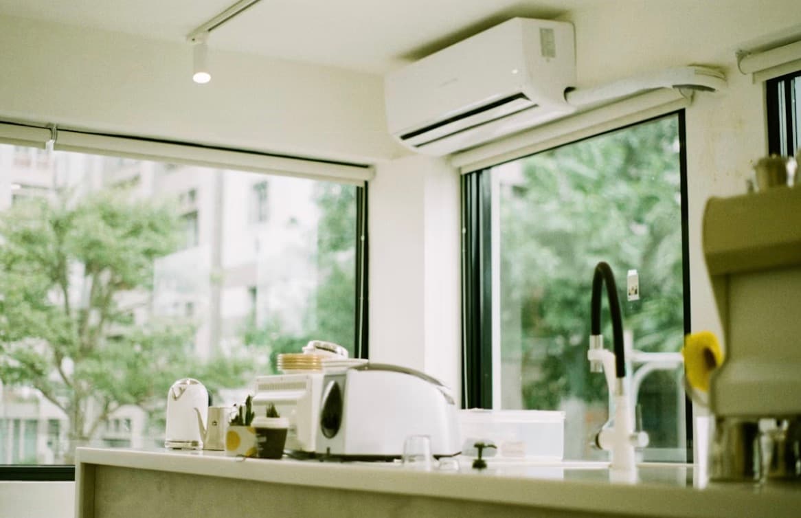 Optimal Ventilation Solutions for Modern Kitchen Designs