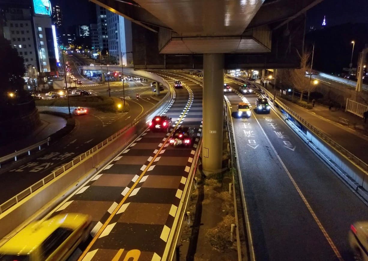 How Technology Is Simplifying Cross-Border Auto Transport