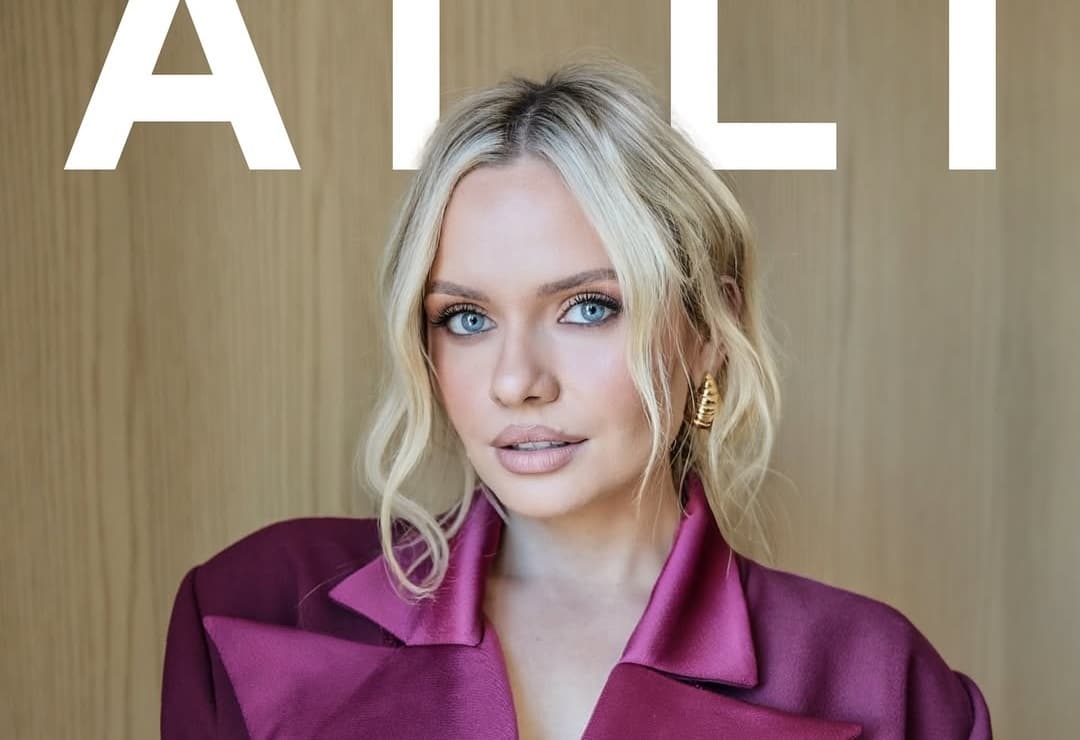 Alli Simpson