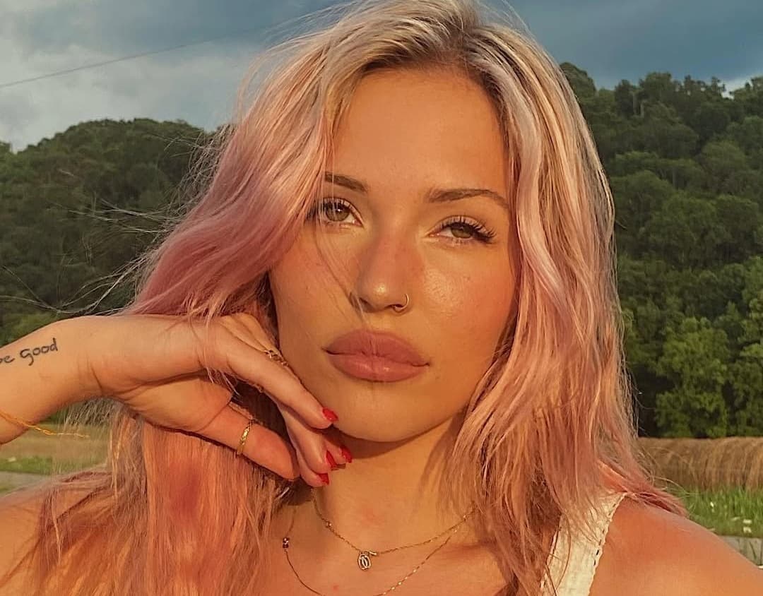 Lennon Stella