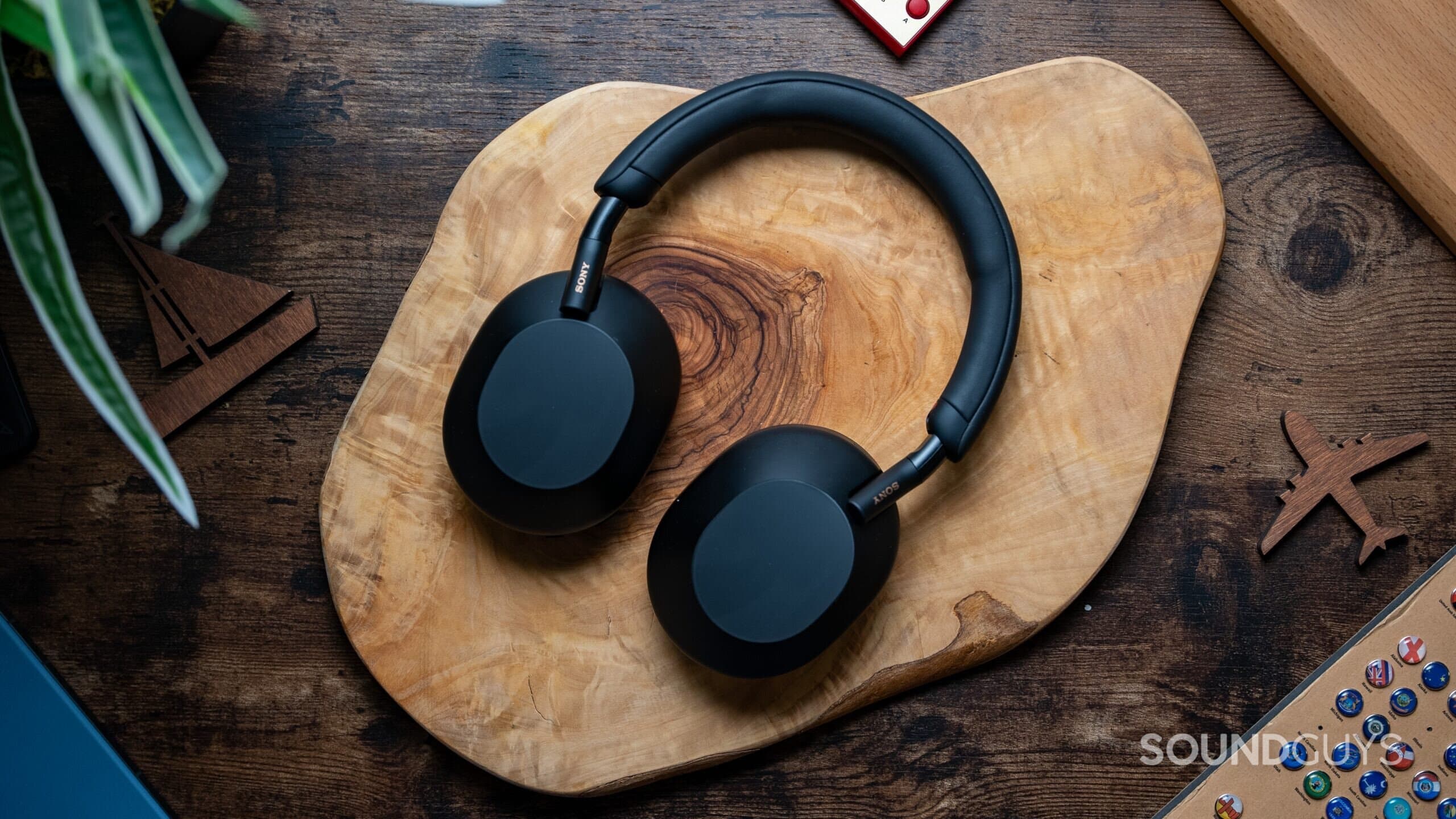 Sony WH-1000XM5 Headphones Drop to $243 in Rare Sale