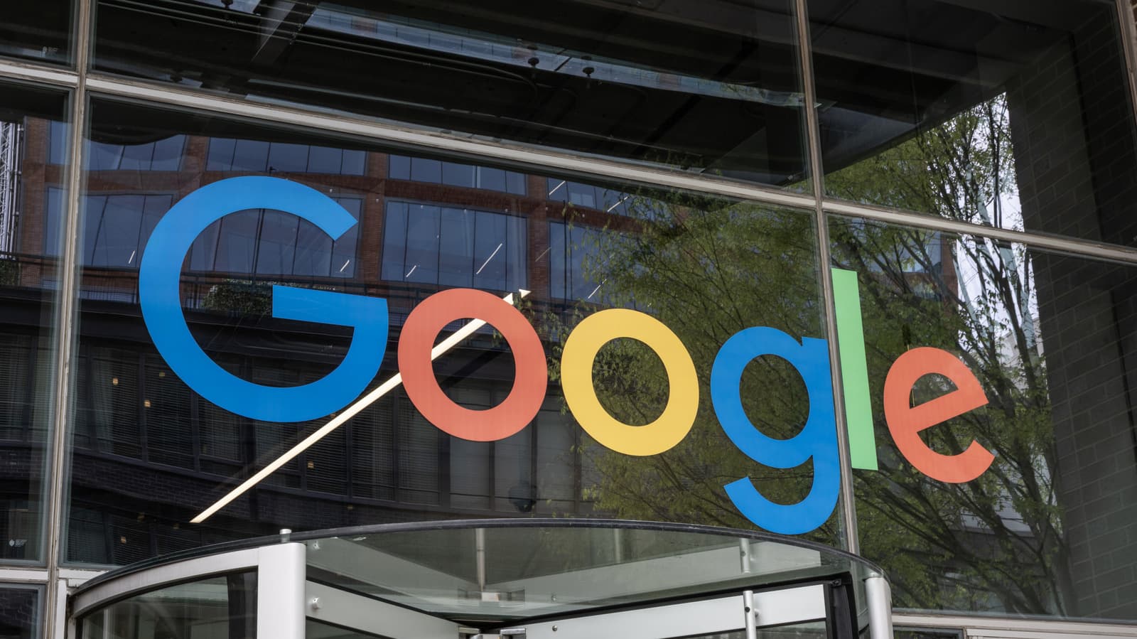 Google Search Now Pulls Reddit Advice Into AI Results