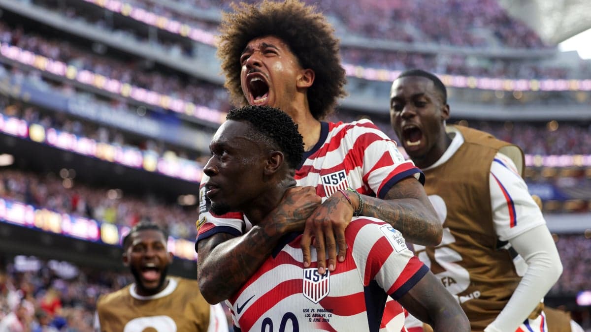 World Cup Tourists Are Going Viral for Loving American Fast Food