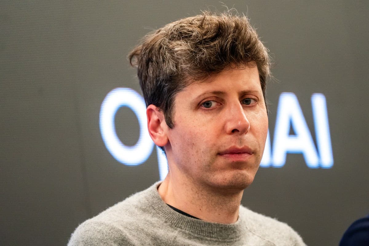Apple Sends Legal Letters to Dozens of OpenAI Defectors