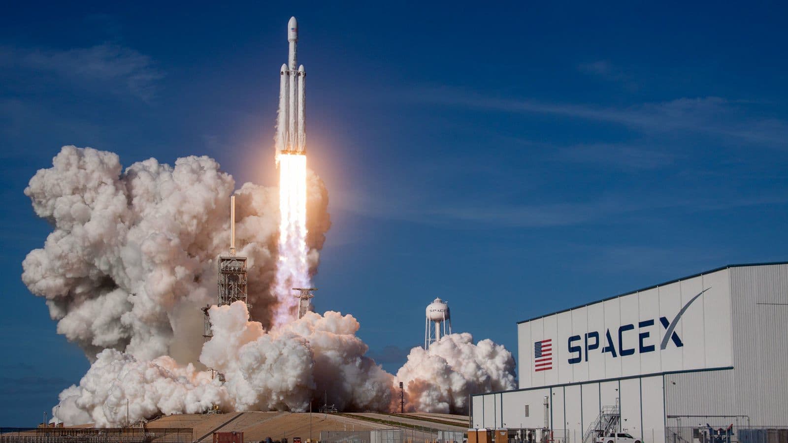 Elon Musk Denies SpaceX AI Phone Prototype Report