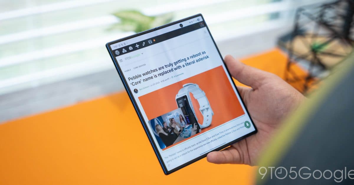 Samsung's Flex Titanium Display Promises Less Crease on Fold 8