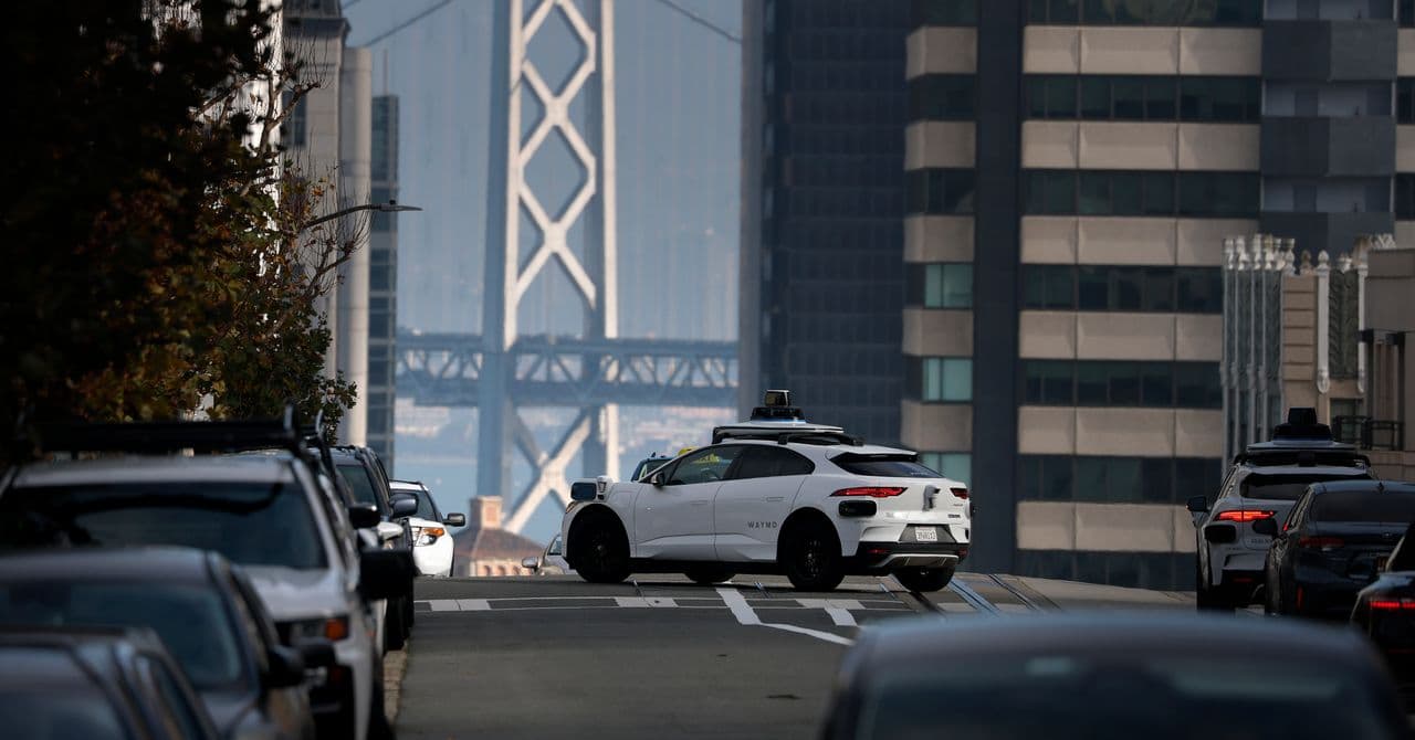 Self-Driving Cars Keep Blocking First Responders. Feds Want Answers