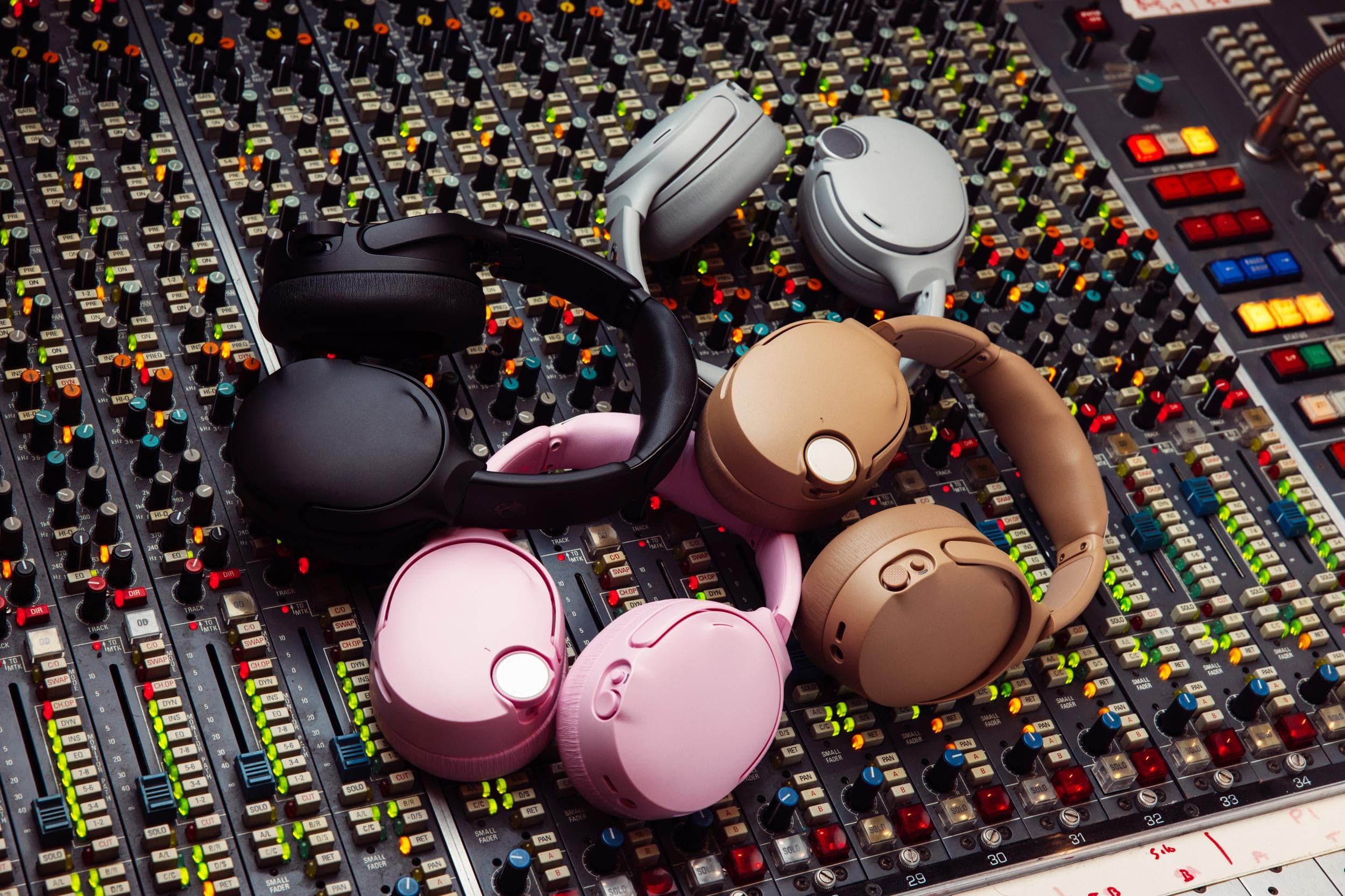 Skullcandy Crusher 1080 Packs Bose ANC Into Bass Headphones