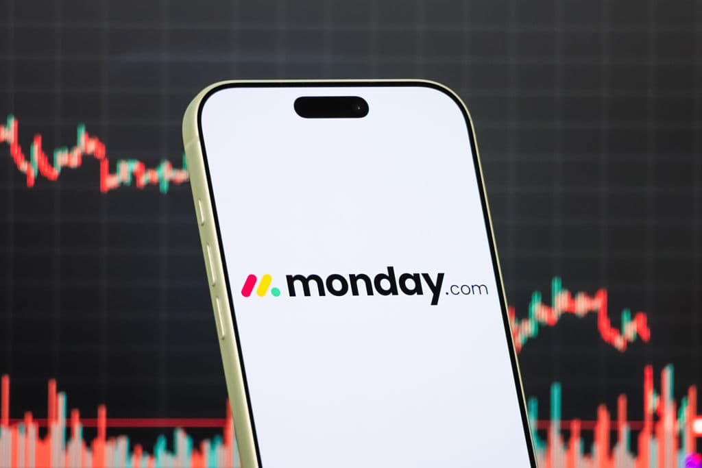 Monday.com Cuts 630 Jobs in 20% Layoff to Chase AI