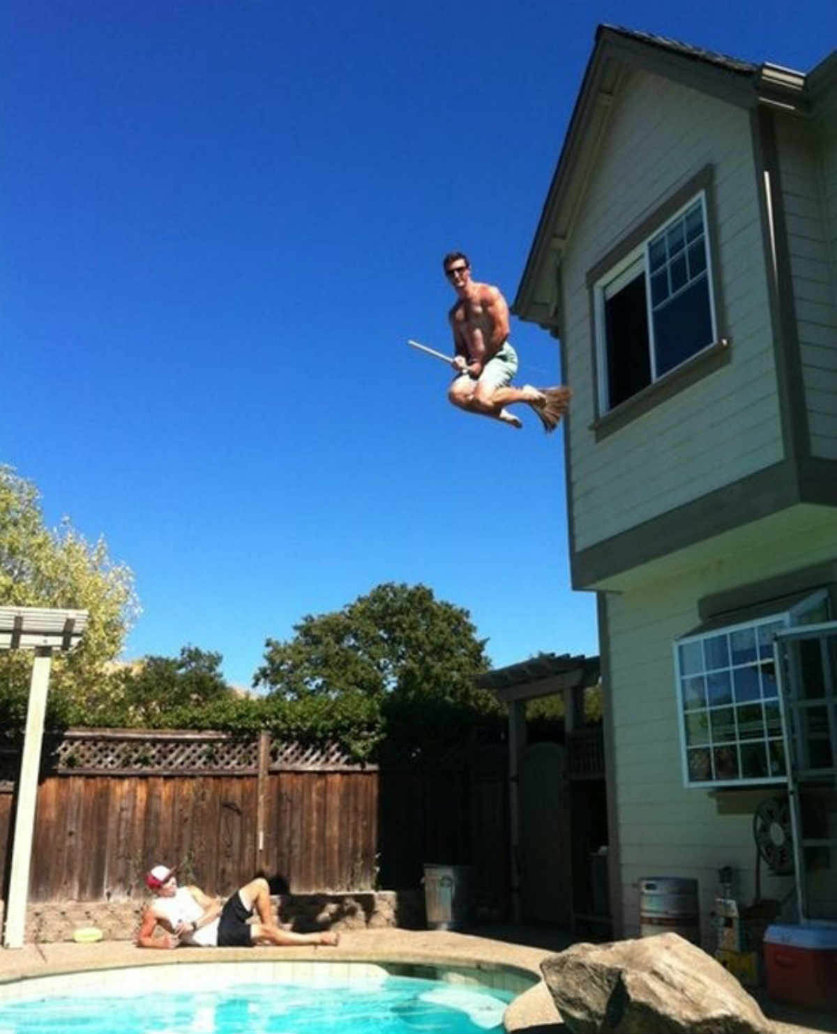 These 20 People Can’t Be For Real. I Bet These People Can’t Figure It out Why we are Laughing at Them