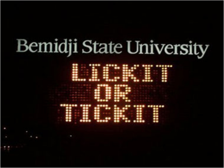 funny-road-signs-lickit