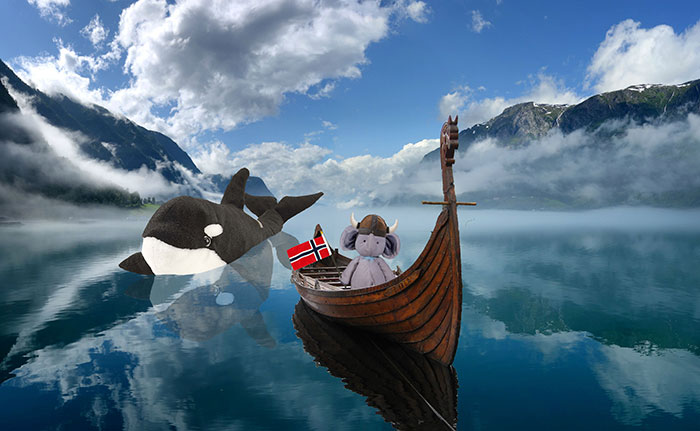 lost-toy-travel-world-photoshop-battle-30-577a413e054c6__700