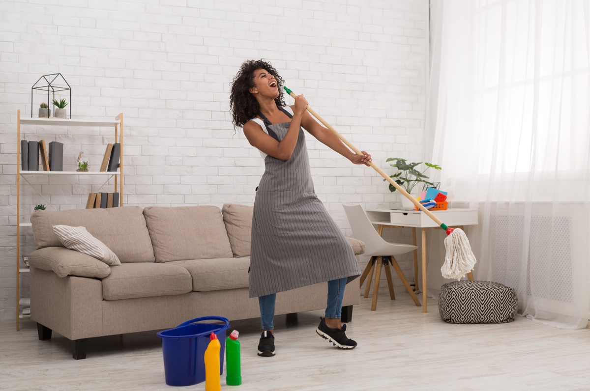 6 Tips to Tackle Your Apartment’s Spring Cleaning