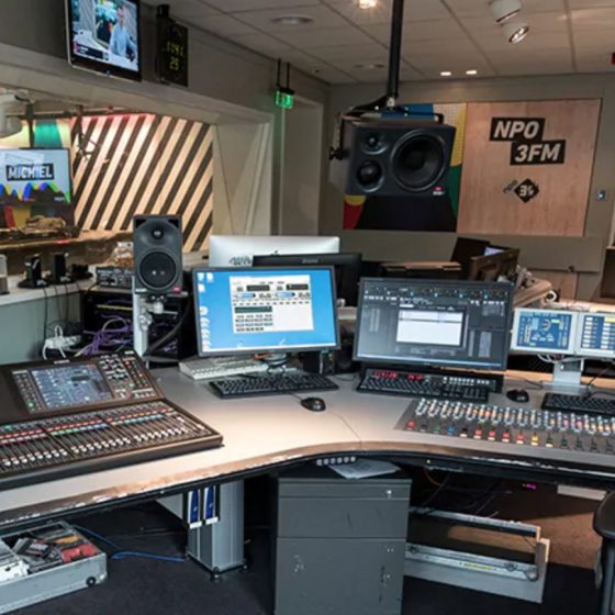 What Are The Different Types of Broadcasting Systems?