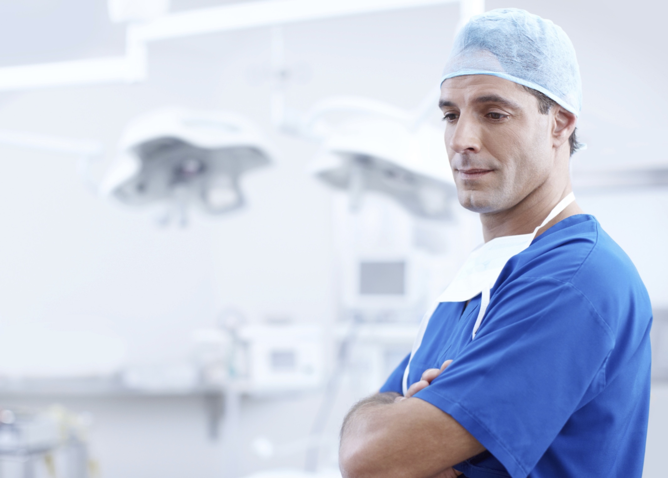 Кто из них не врач. Кто из них не врач. Кто из них не врач. Каким врачом стать тест. Кто из них не врач.