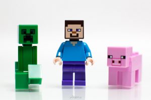 Bridging the Ice Gap: Taming and Bonding with Polar Bears in Minecraft