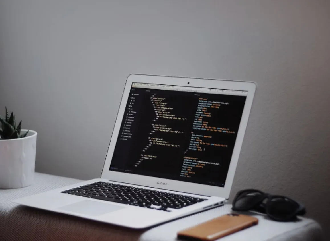 How You Can Ensure Data Security and Confidentiality with Document Digitizing Services