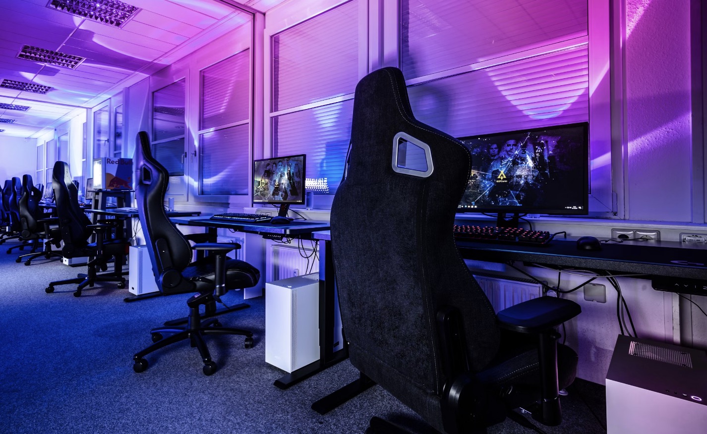 Taking a Look at One of the Largest Esports: League of Legends