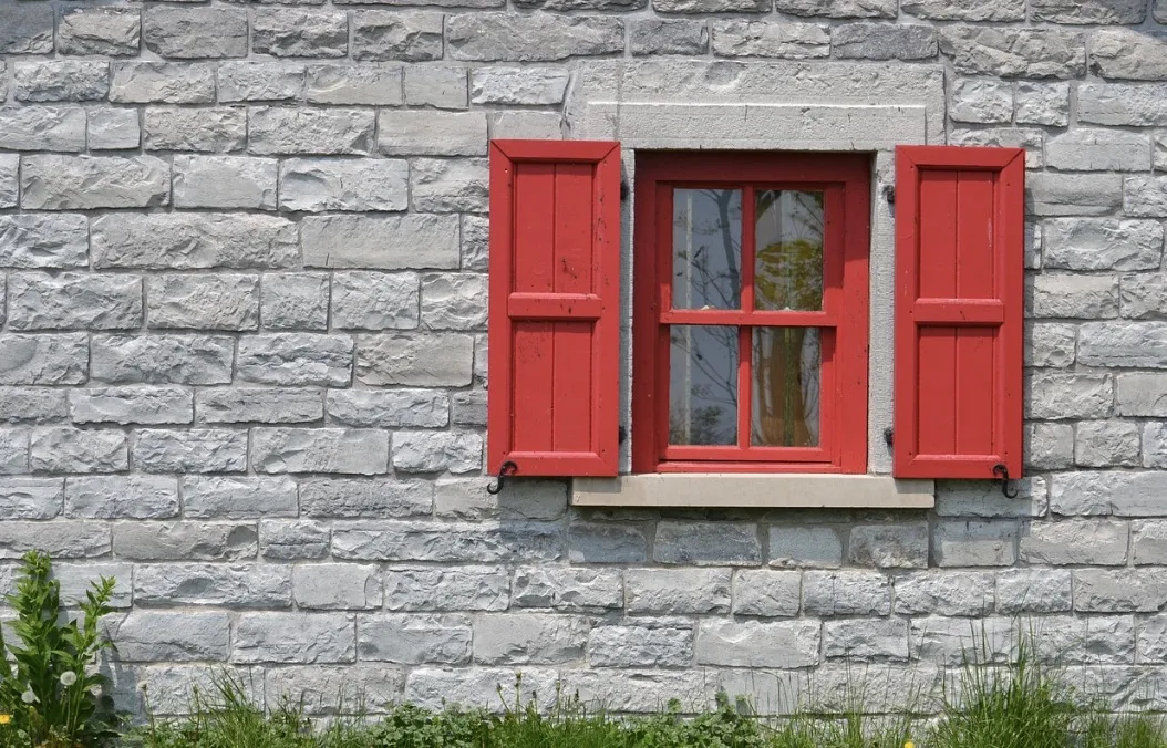 A Comprehensive Guide to Siding Installation: What Homeowners Need to Know