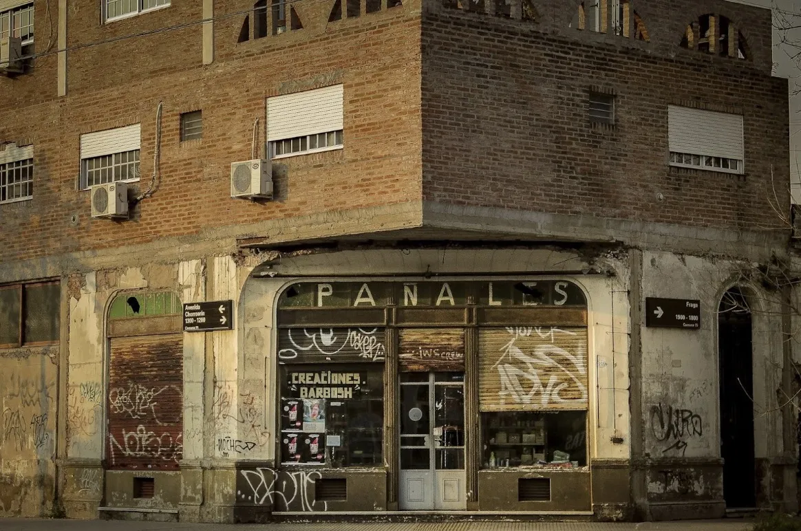 Common Mistakes to Avoid When Buying a Retail Shop