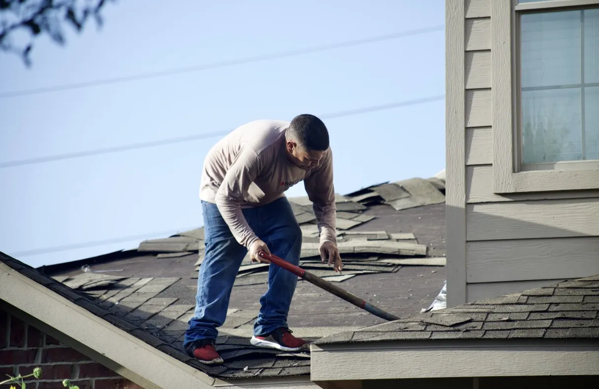 How to Save Money on Roof Repairs Without Sacrificing Quality
