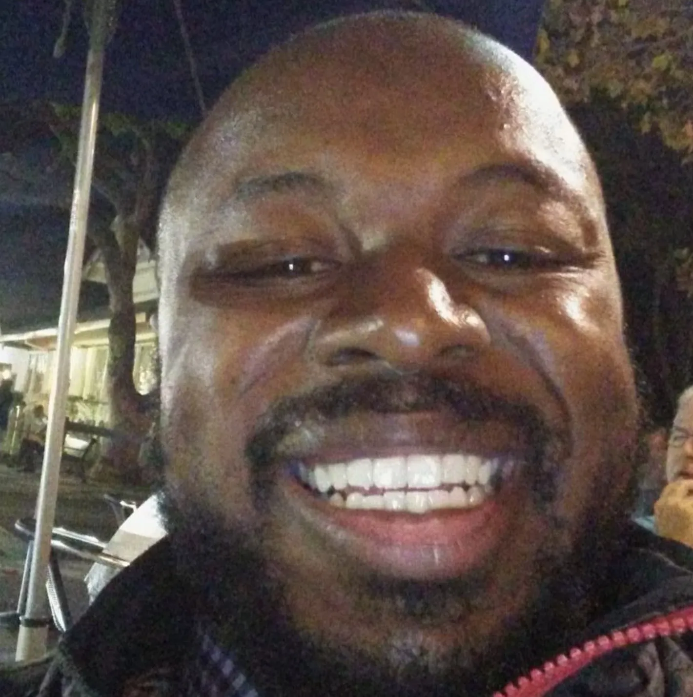 Eian Burton: Life, Family, and Education